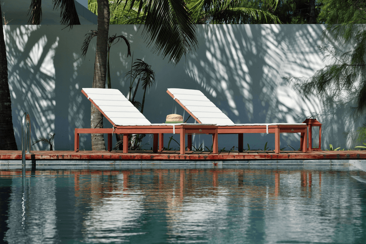 Louisiana Dark Wood Finish Wheel Lounger With Cushion - 2 Piece - Lounger | Patioza