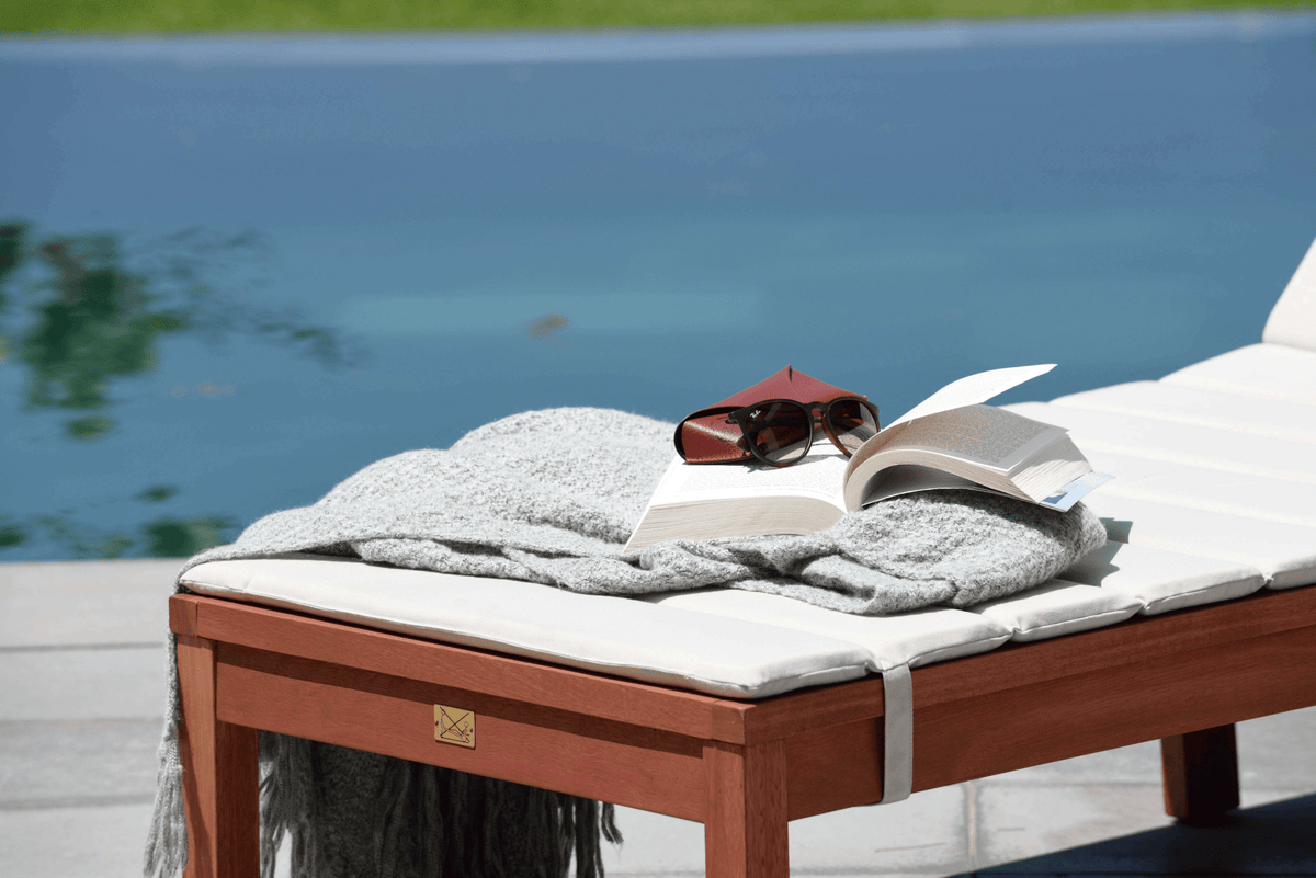 Louisiana Dark Wood Finish Wheel Lounger With Cushion - 2 Piece - Lounger | Patioza