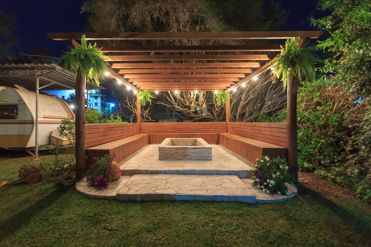 How to Choose the Right Pergola for Your Florida Backyard