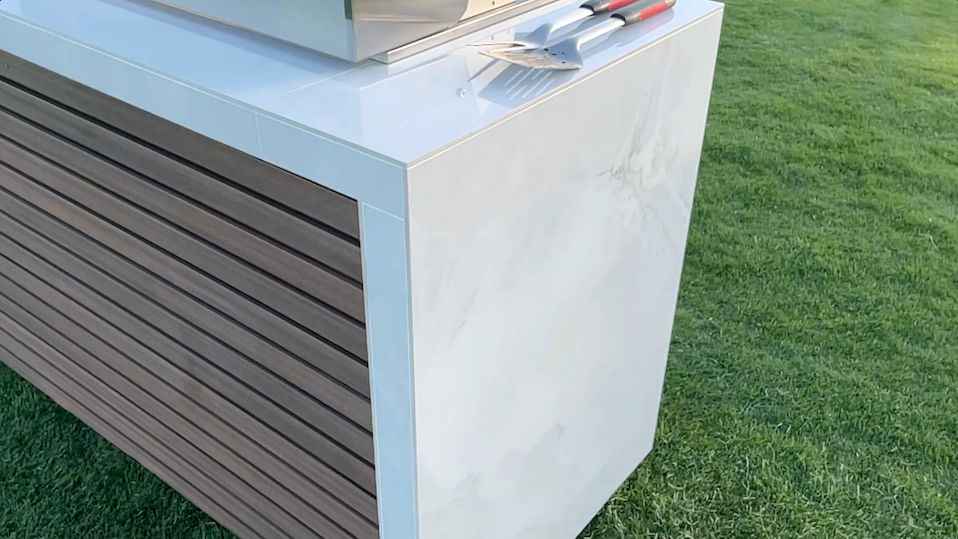 KoKoMo Outdoor Kitchen Island with Waterfall Edge – 32” Built - In Grill - Outdoor Kitchen | Patioza