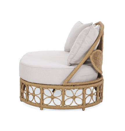 Outdoor Wicker Daybed With Pillows - Light Brown / Beige - Daybeds | Patioza