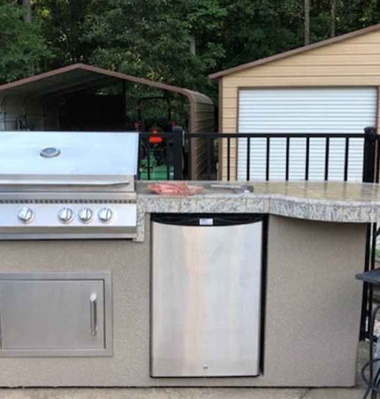 Kokomo Grill BBQ Island Maui 7'6" with 33" Round Bar, LED Lights & Built - In BBQ - Outdoor Kitchen | Patioza