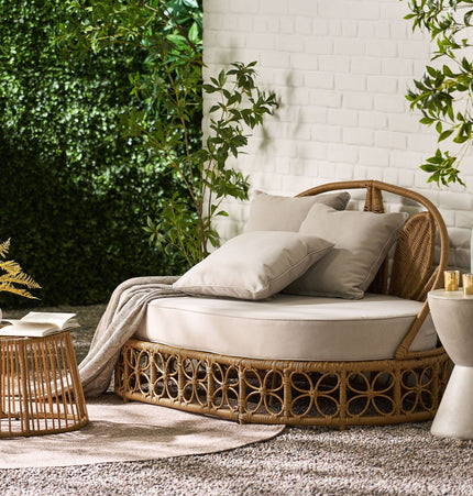 Outdoor Wicker Daybed With Pillows - Light Brown / Beige - Daybeds | Patioza
