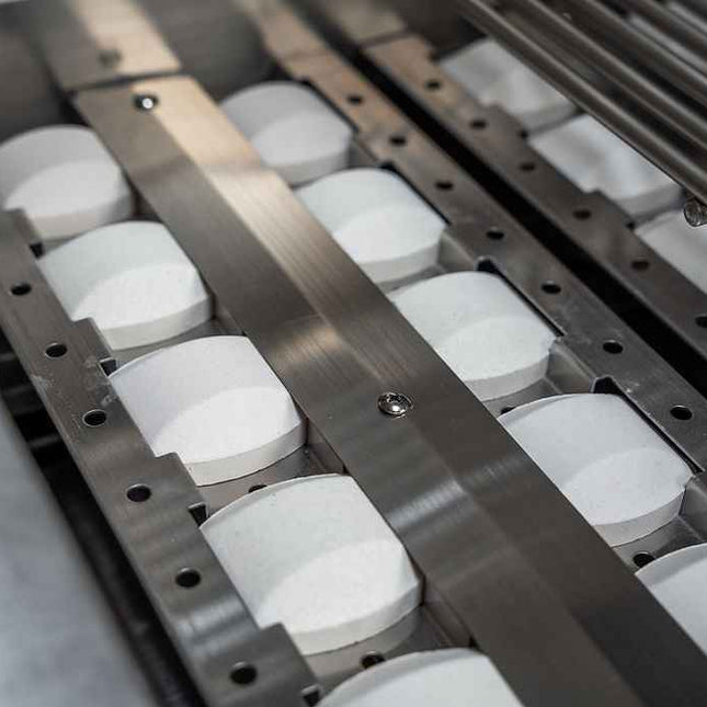 KoKoMo 7' Outdoor Kitchen Island with Grill – Built - In 32” Grill + Fridge - Outdoor Kitchen | Patioza