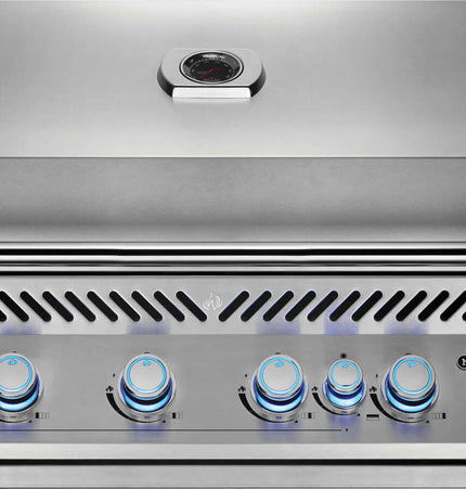 Patio Outdoor Kitchen Grill - Patio Elegance OASIS™ 200 with Built - in 700 Series 32" Gas Grill - Outdoor Kitchen | Patioza
