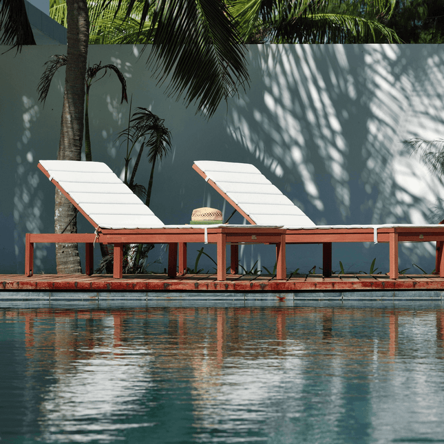 Louisiana Dark Wood Finish Wheel Lounger With Cushion - 2 Piece - Lounger | Patioza