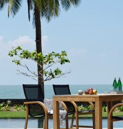 Rinjani Rectangular Big Table and 8 Manhattan Black Armchair