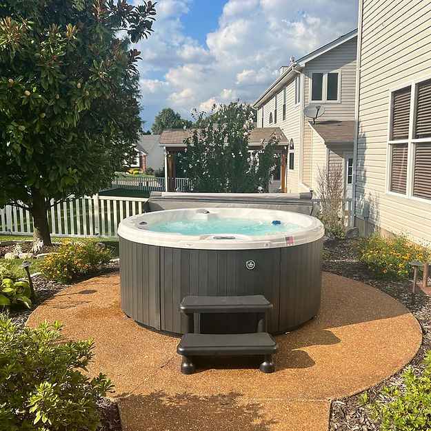 Northstar Round Hot Tub - 7' Outdoor Spa for 5 Adults - Hot Tubs | Patioza