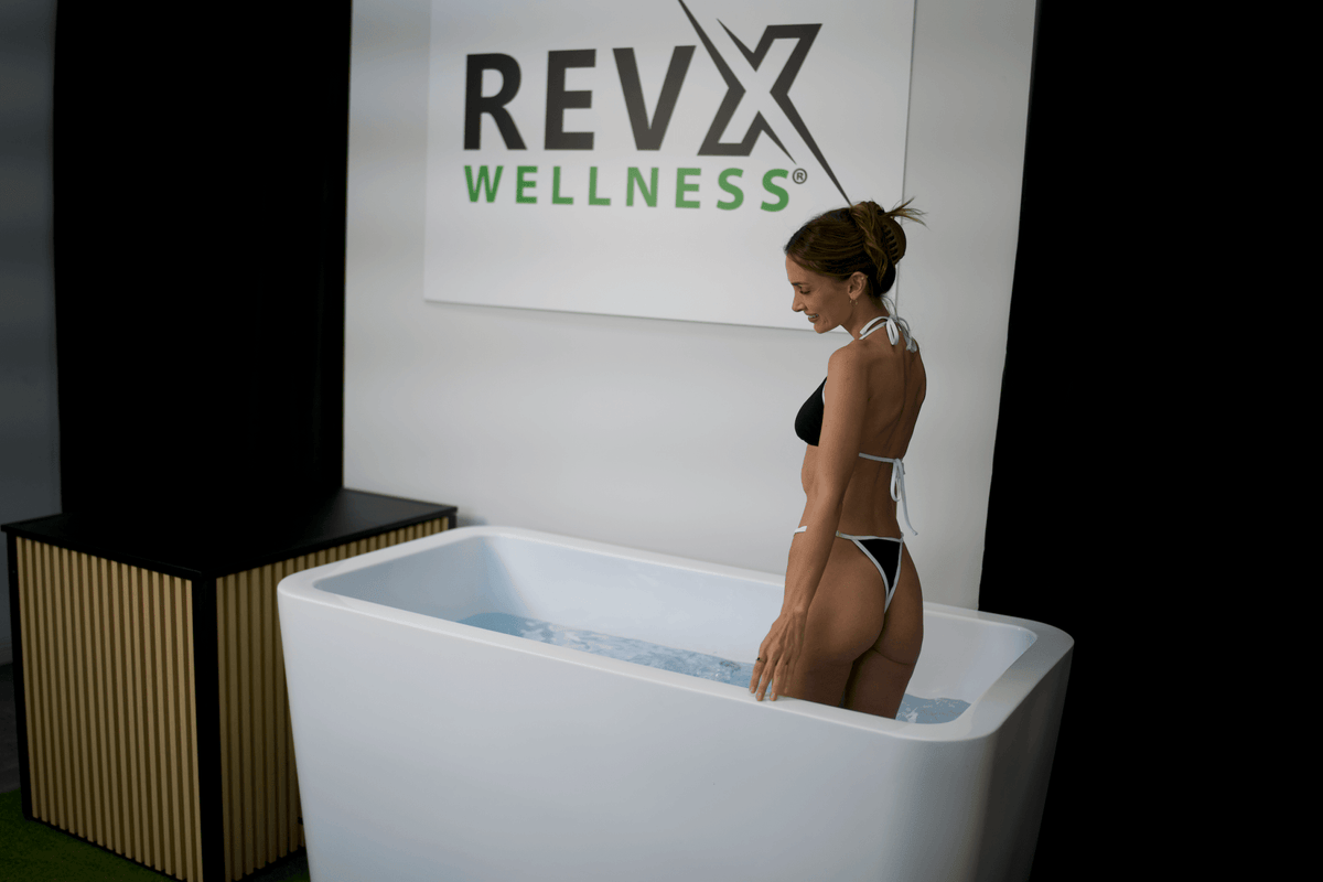 RevX Acrylic X Tub Cold Plunge + LUX High Performance Chiller and Filtration System - | Patioza