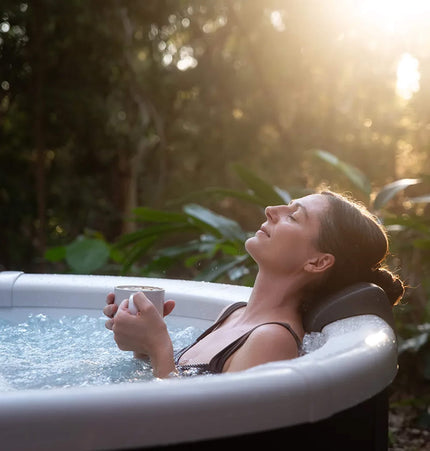 MSpa Denver Frame Series Six - Person Inflatable Round Hot Tub With Hydro Massage [F - DO066W] (SAK87043) - Hot Tubs | Patioza