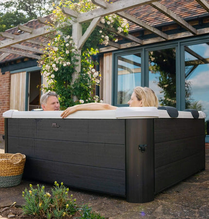 MSpa Oslo Supreme 6-Person 120 Jets Square Spa W/ LED Lights & Integrated App Control [F-OS063W] (SAK93516) - Hot Tubs | Patioza