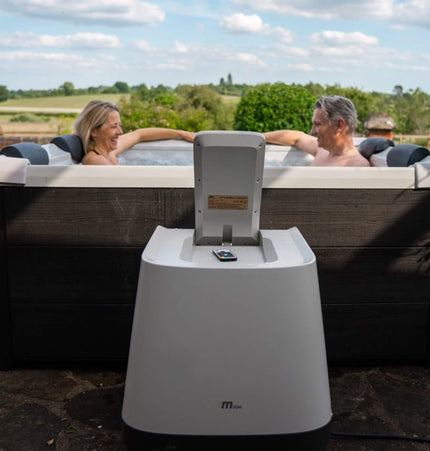 MSpa Oslo Supreme 6-Person 120 Jets Square Spa W/ LED Lights & Integrated App Control [F-OS063W] (SAK93516) - Hot Tubs | Patioza